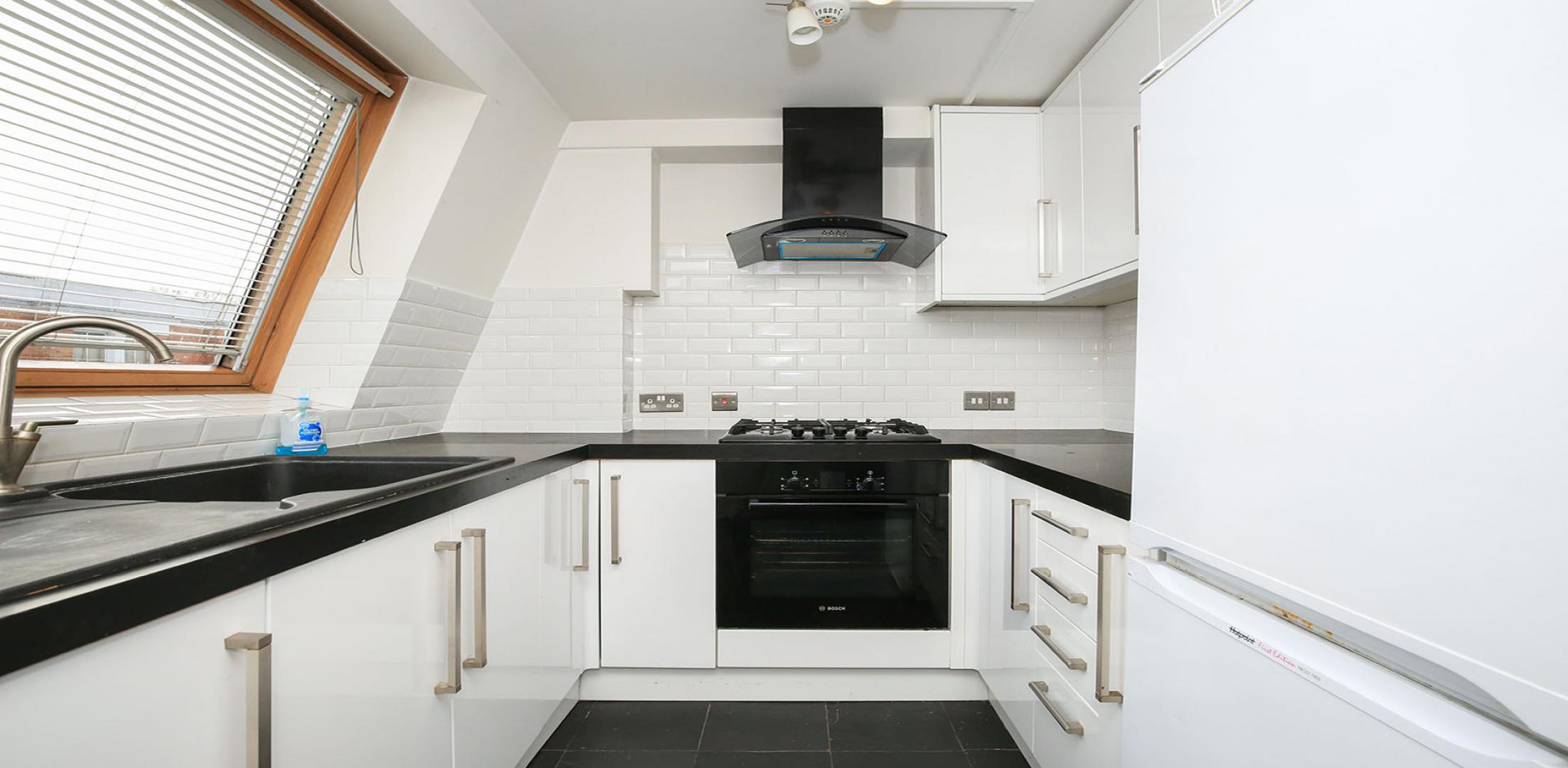 Recently refurbished two double bedroom flat minutes to Archway Tube. Hargrave Road, Archway 